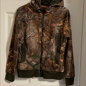 Women’s Small UA Cold Gear Camo Zip Up